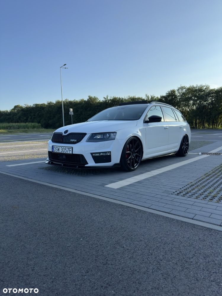 Skoda Octavia 2.0 TDI RS DSG - 1