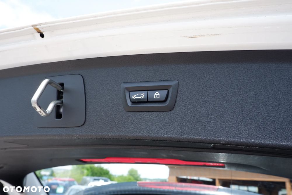 BMW Seria 2 216d Advantage - 13