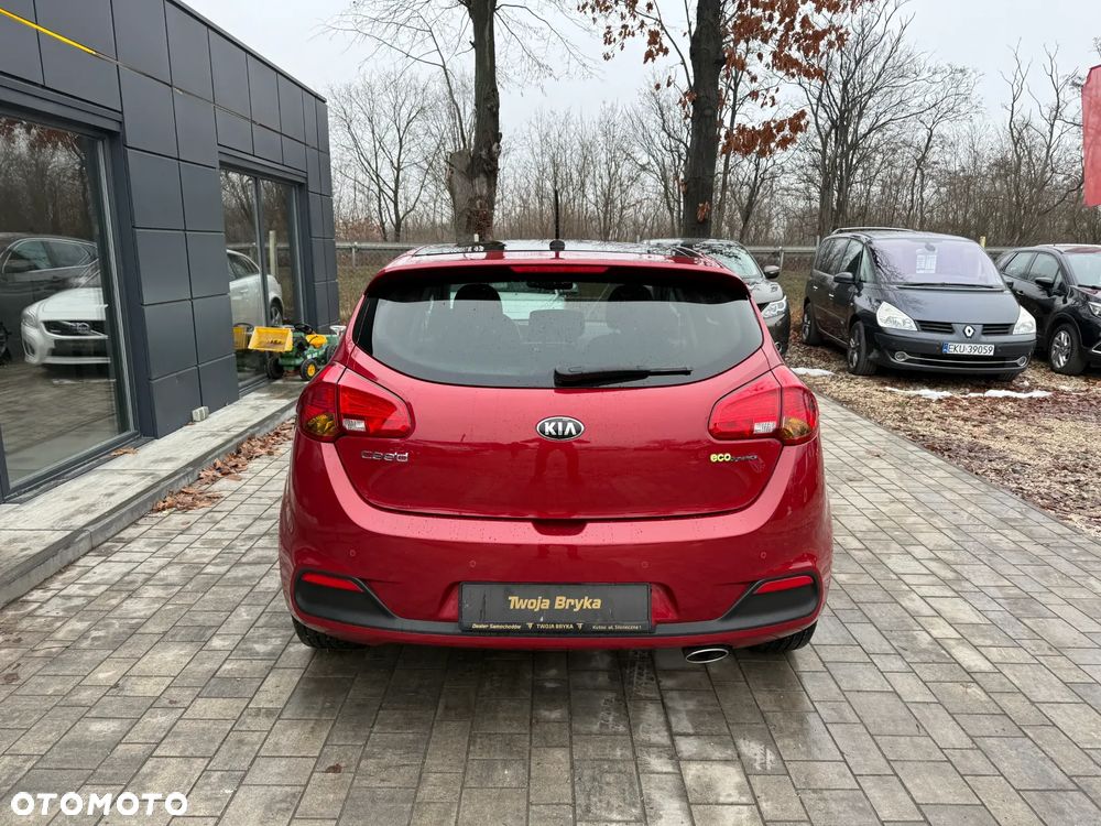 Kia Ceed 1.6 CRDi ISG Vision - 16