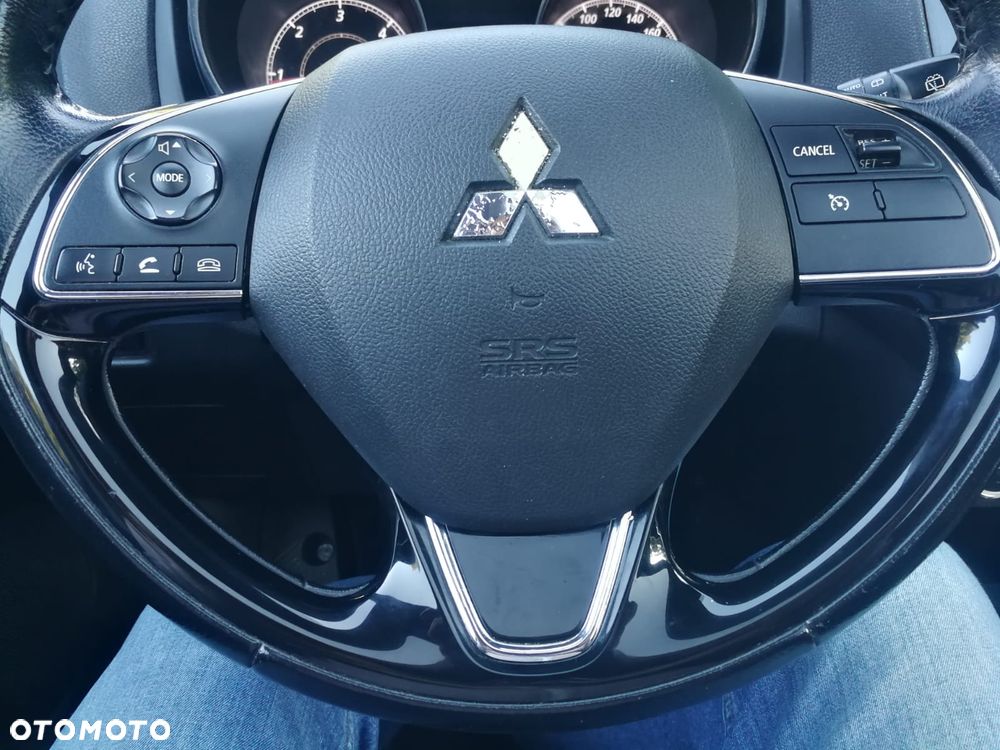 Mitsubishi ASX - 15