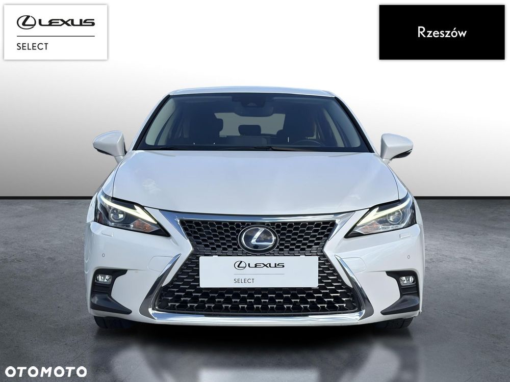 Lexus CT - 8
