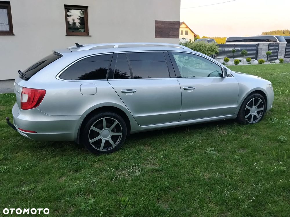 Skoda Superb 1.8 TSI Elegance DSG - 11