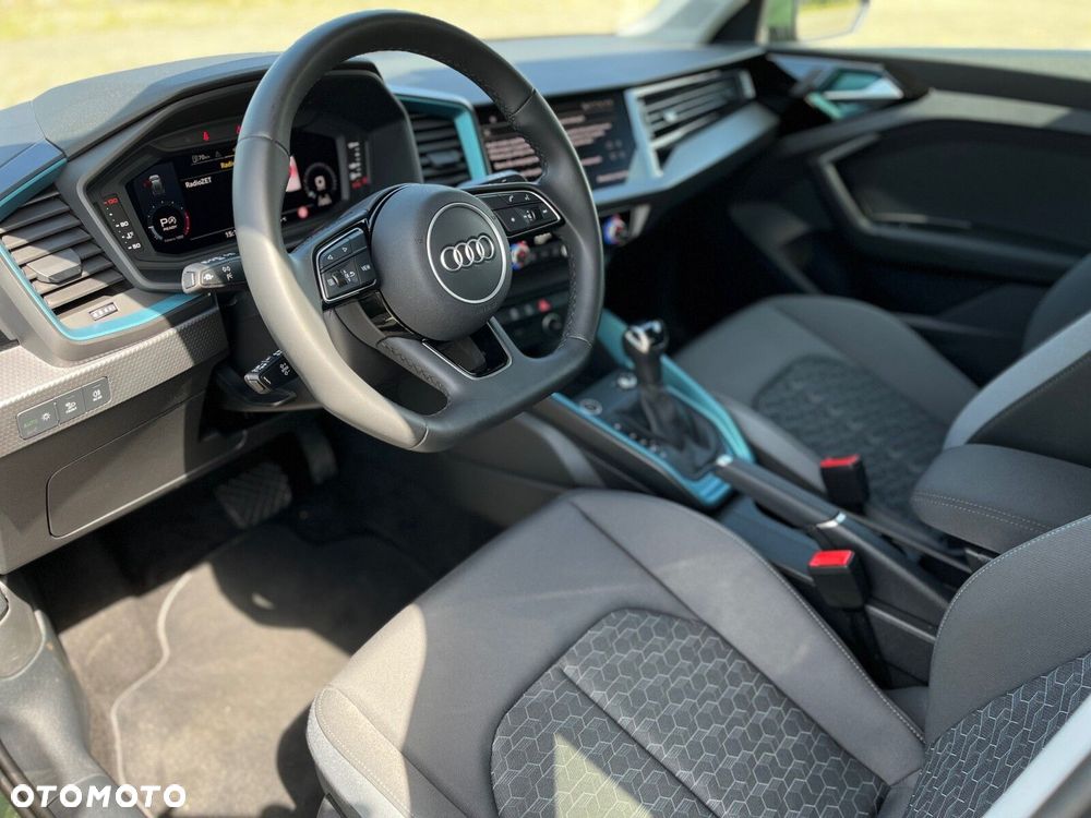 Audi A1 Sportback 30 TFSI Advanced S tronic - 11