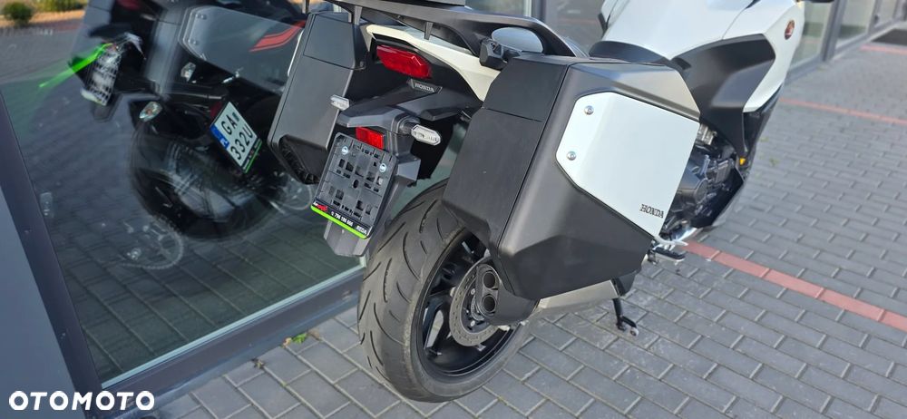 Honda NT - 19