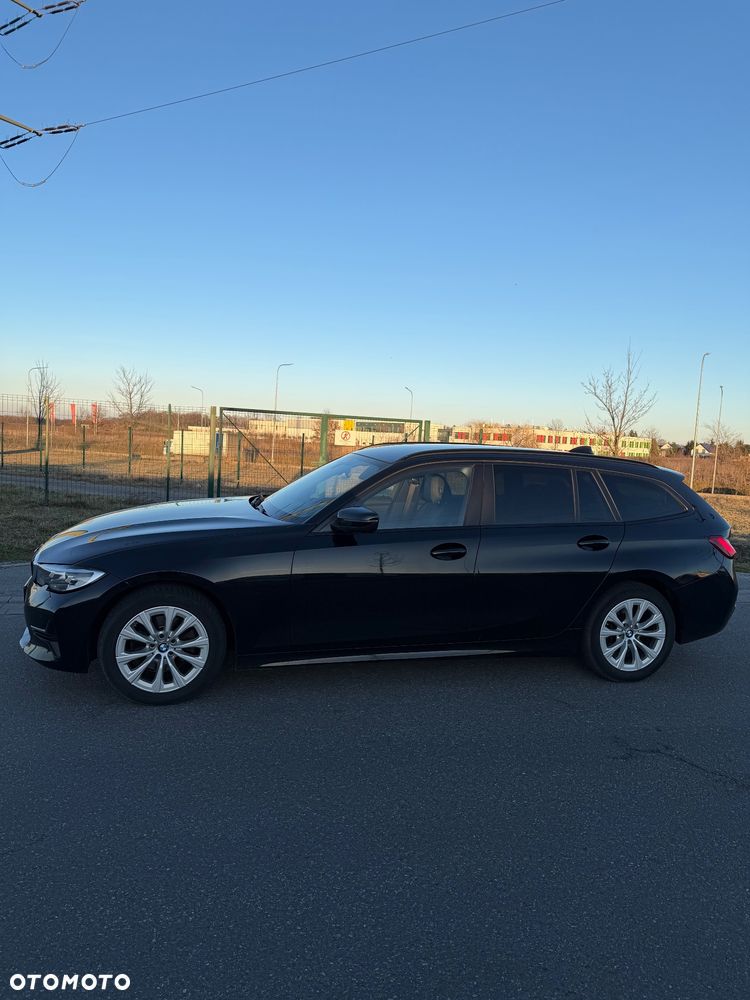 BMW Seria 3 320d xDrive - 7