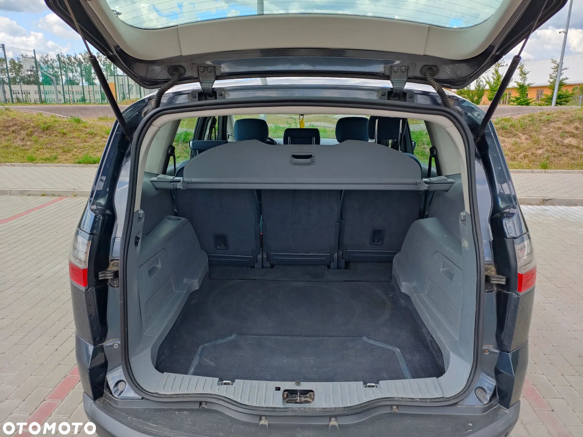 Ford S-Max 2.0 TDCi Trend - 13