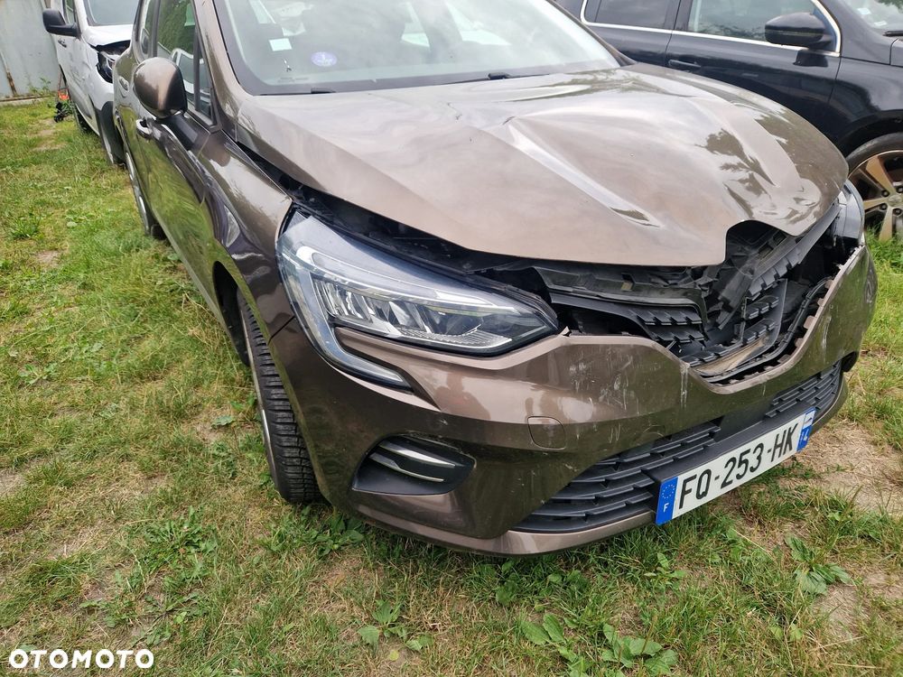 Renault Clio - 6