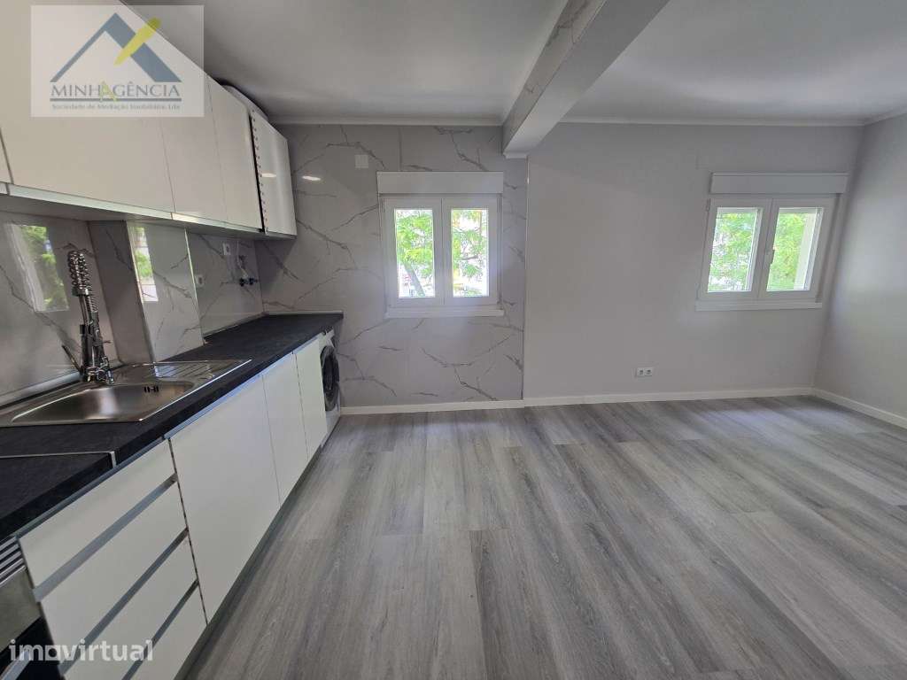Apartamento T3 remodelado em Almada - Grande imagem: 4/18