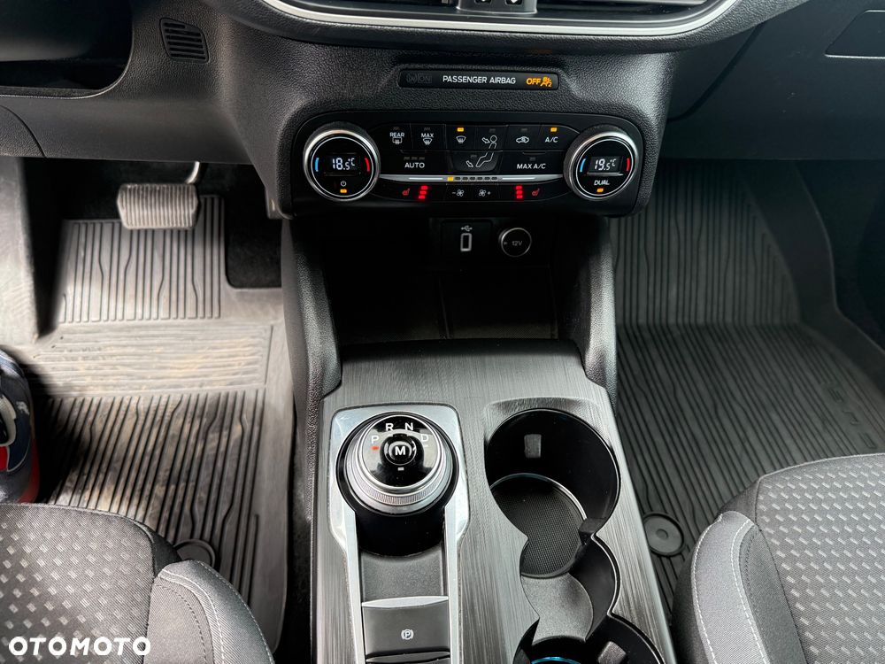 Ford Focus 1.5 EcoBoost Start-Stopp-System COOL&CONNECT - 10