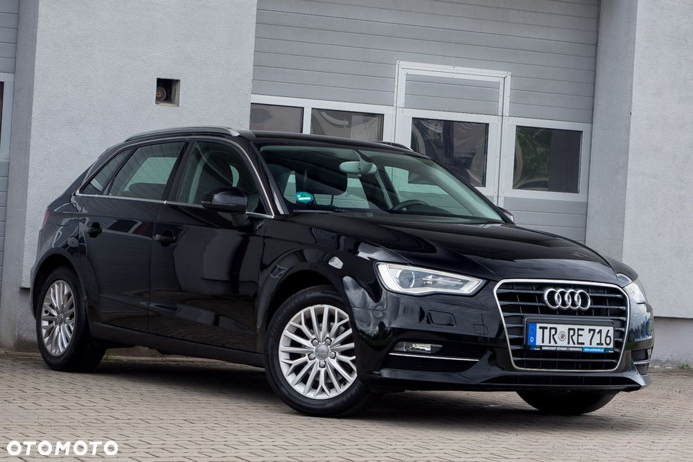 Audi A3 Sportback 1.4 TFSI Ambiente - 2