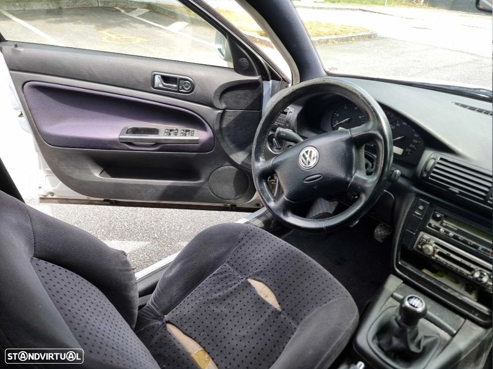 VW Passat Variant 1.9 TDi Confortline - 11