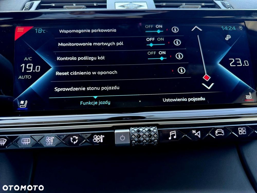DS Automobiles DS 7 Crossback - 32