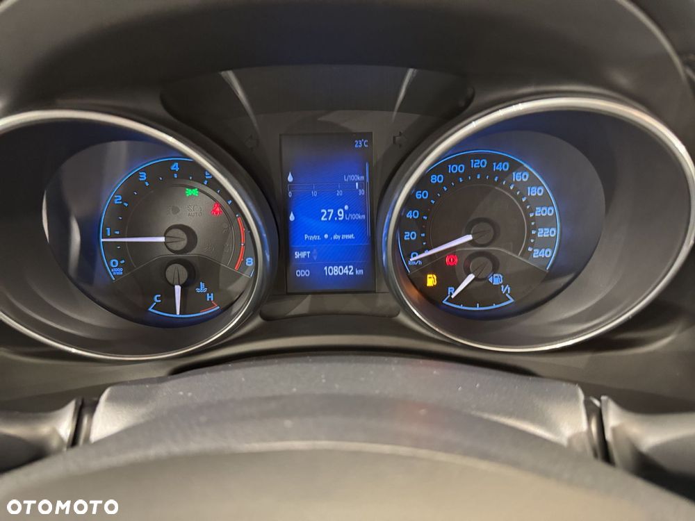 Toyota Auris - 22