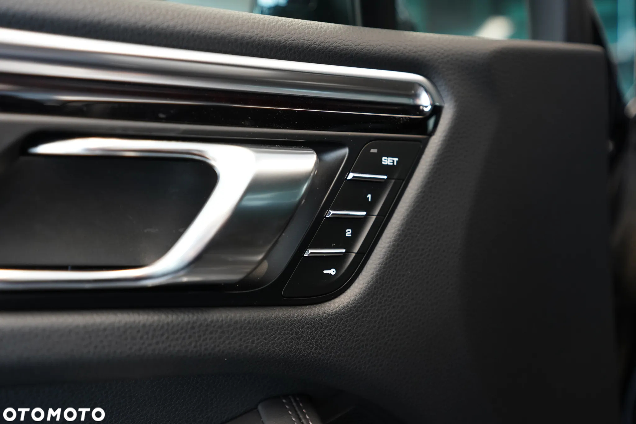 Porsche Macan T - 20