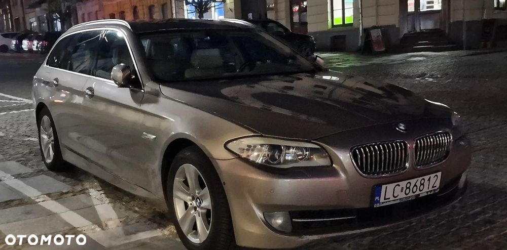 BMW Seria 5 535d xDrive - 22