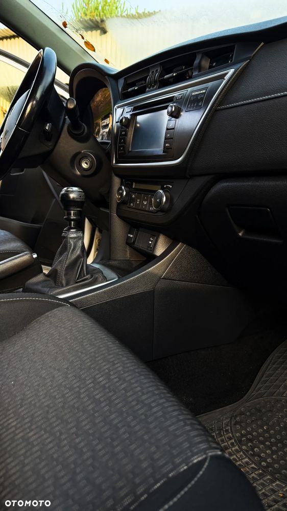 Toyota Auris - 9