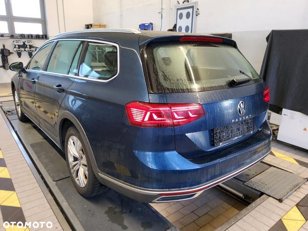 Volkswagen Passat Alltrack 2.0 TDI 4Mot DSG - 3