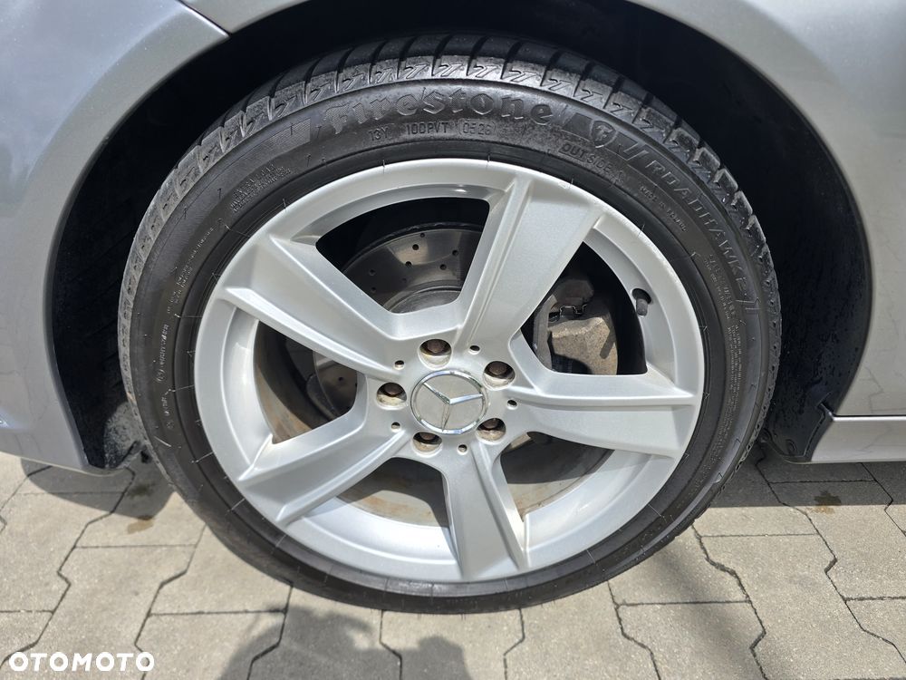 Mercedes-Benz Klasa C 250 CGI BlueEff - 12