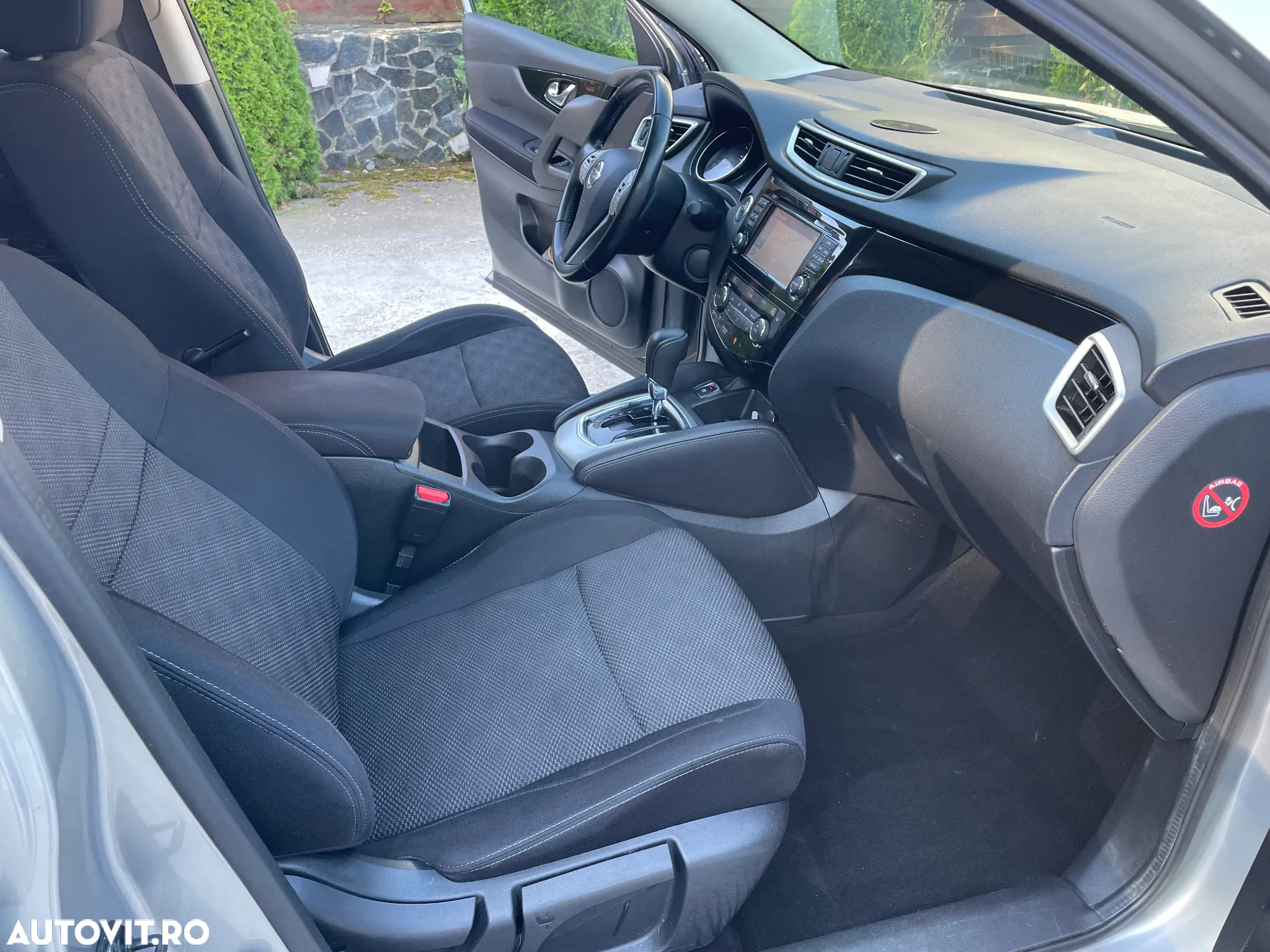 Nissan Qashqai 1.6 DCI Start/Stop X-TRONIC Tekna - 29