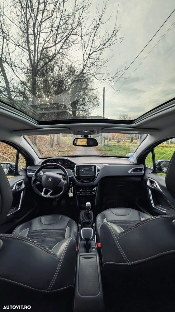 Peugeot 2008 PureTech 130 Allure - 7
