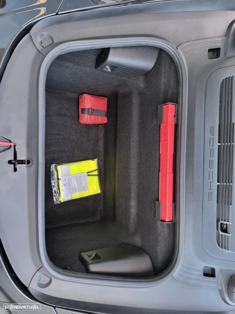 Porsche 911 (991) Targa 4 GTS PDK - 43