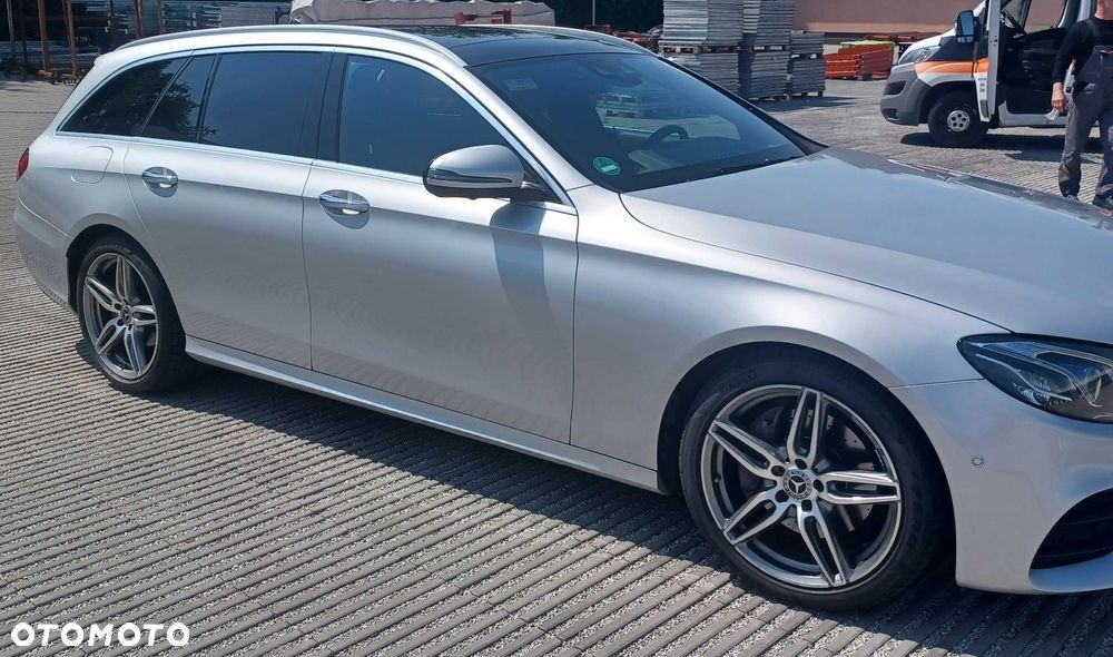 Mercedes-Benz Klasa E - 2