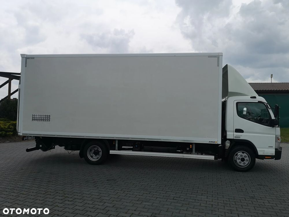 Mitsubishi Fuso Canter 7C18 Kontener + Winda Stan Bardzo Dobry - 5