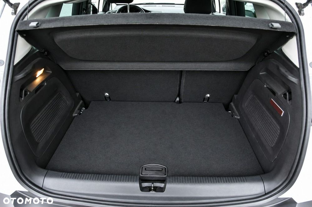 Opel Crossland X - 17