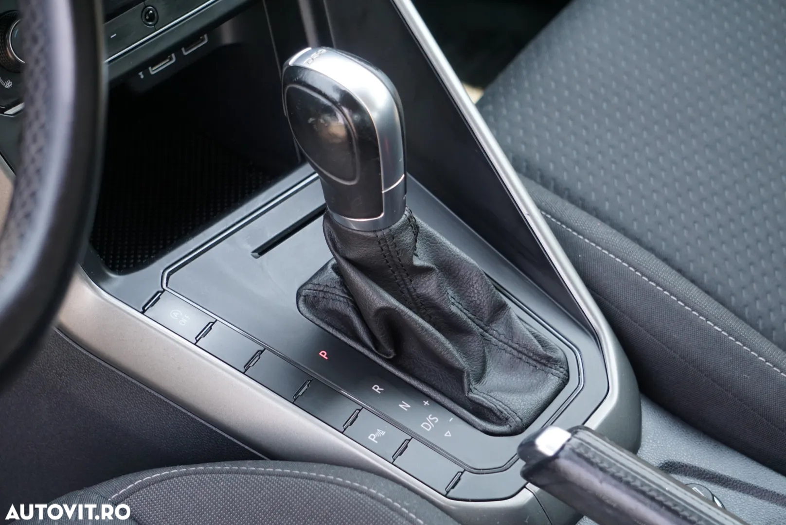 Volkswagen Polo 1.0 TSI DSG Comfortline - 6