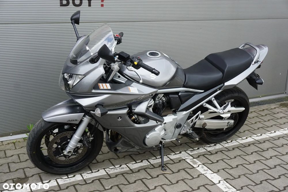 Suzuki Bandit - 10