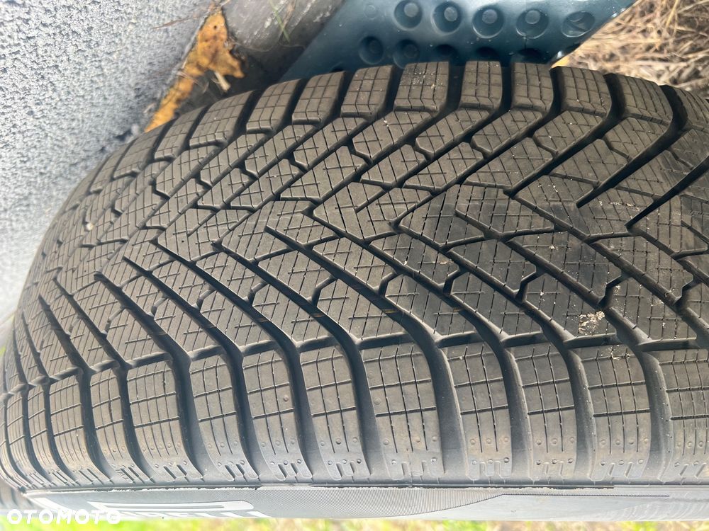 Oryginalne felgi z oponami VOLVO XC40 XC60 XC90 19 cali 235/55 ZIMOWE STAN IDEALNY - 6