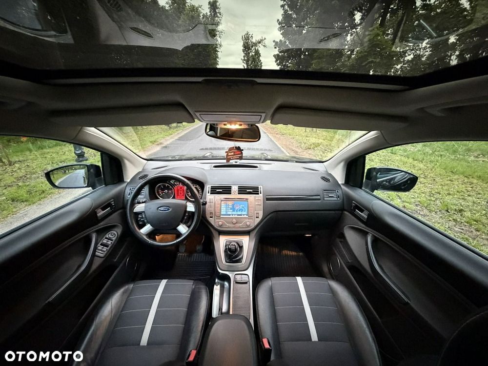 Ford Kuga - 31
