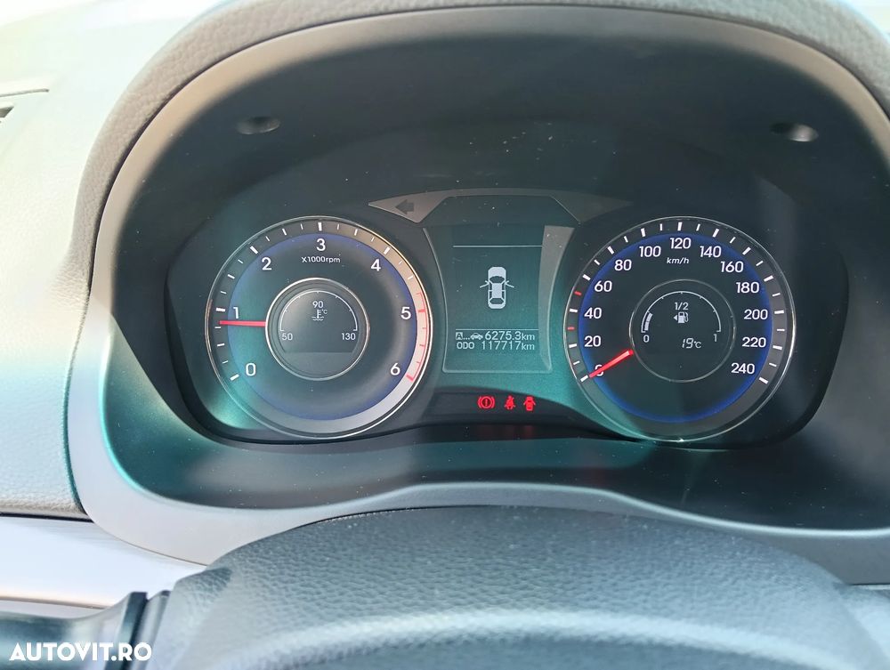 Hyundai i40 1.7 CRDI DPF Sedan TPMS Highway+ - 13