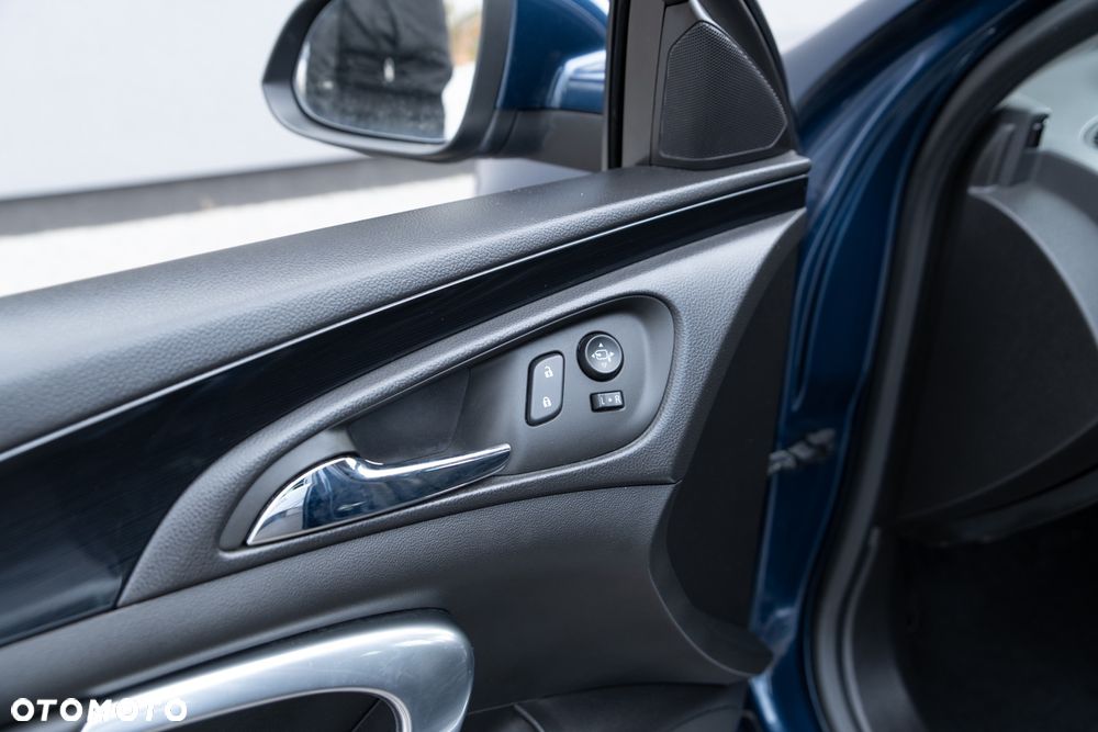 Opel Insignia 2.0 BiTurbo CDTI Sport - 18