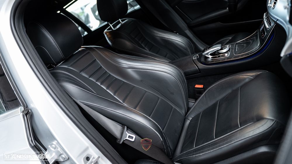 Mercedes-Benz E 300 de AMG Line - 37