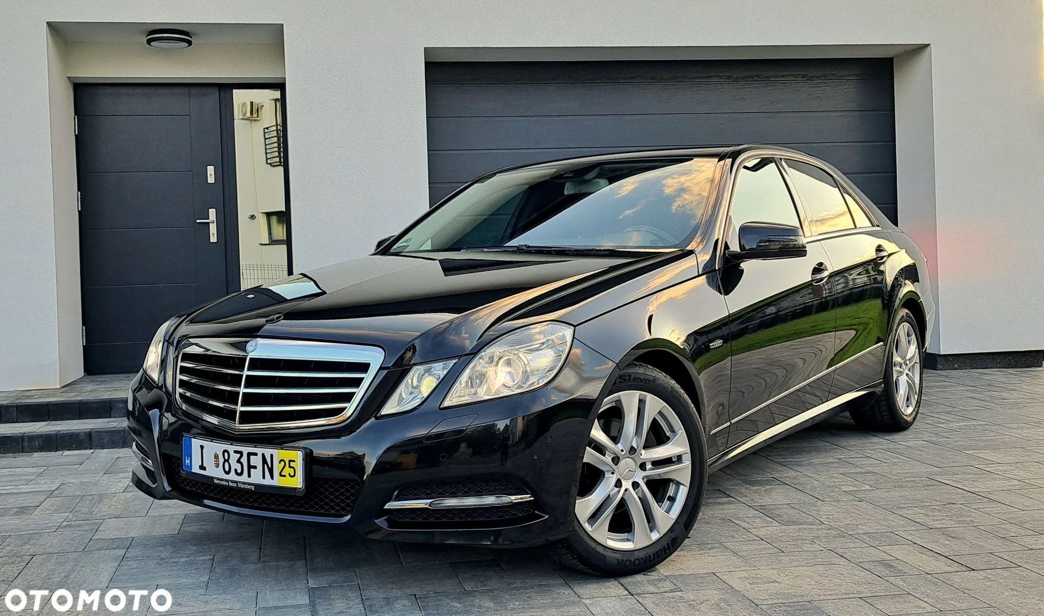 Mercedes-Benz Klasa E 200 CGI BlueEffICIENCY Avantgarde - 1