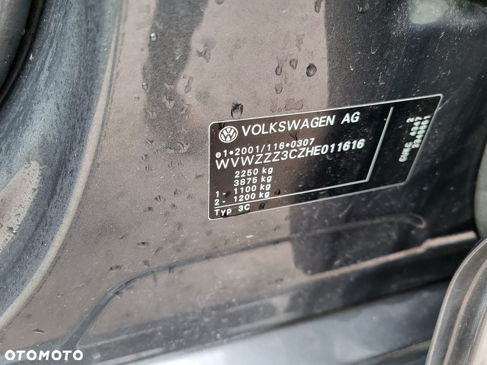 Volkswagen Passat - 29