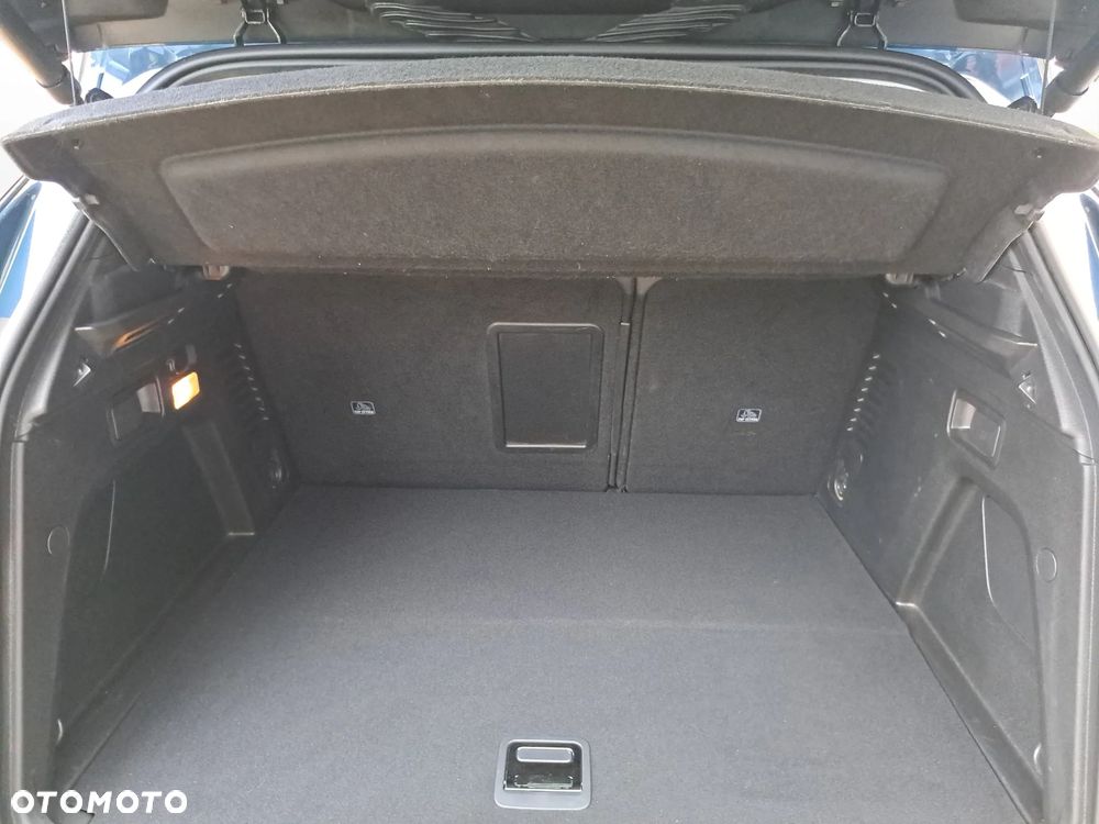 Peugeot 3008 1.6 PureTech Hybrid PHEV Allure Pack S&S EAT8 - 12