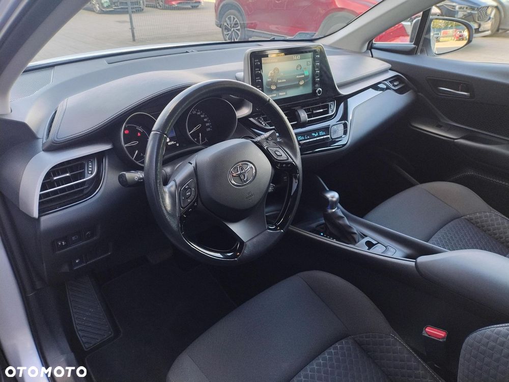 Toyota C-HR - 9