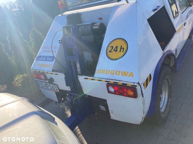 Nissan King Cab - 6
