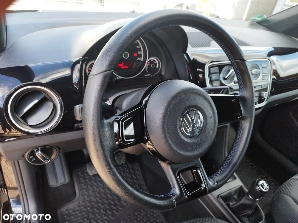 Volkswagen up! club - 15