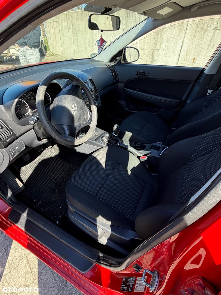 Hyundai i30 1.4 Classic + - 8