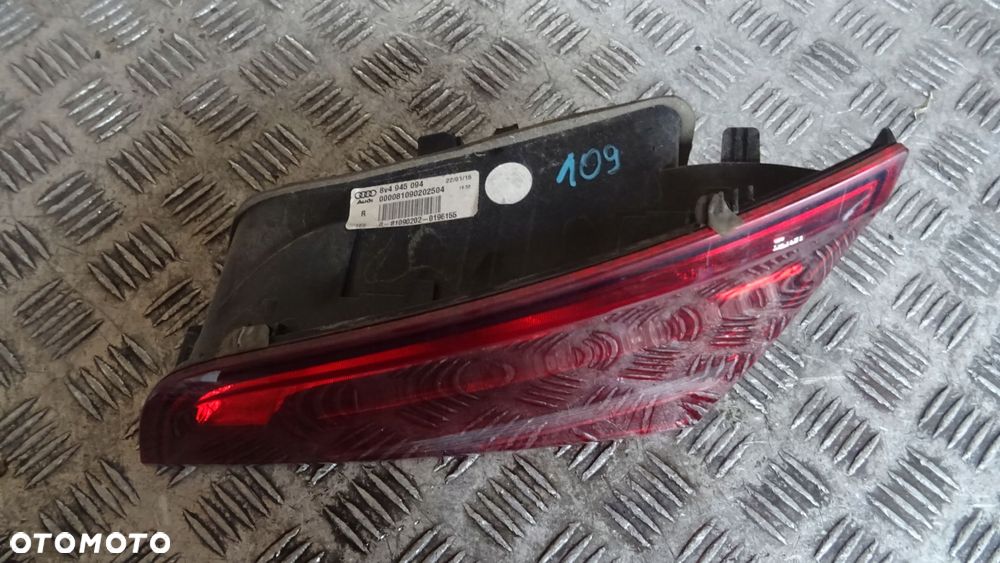 audi a3 8v4 5d 12- lampa tył prawa 8v4945094 - 2