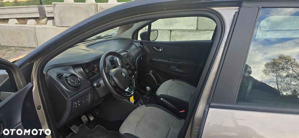 Renault Captur 1.5 dCi Energy Intens - 24
