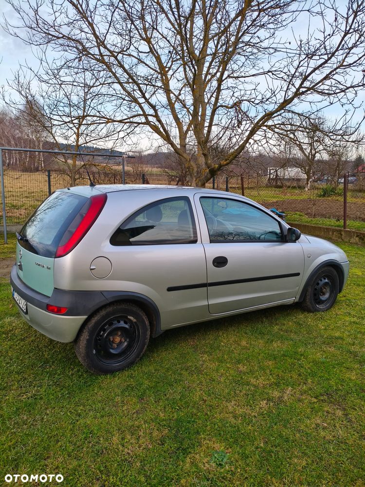 Opel Corsa - 4