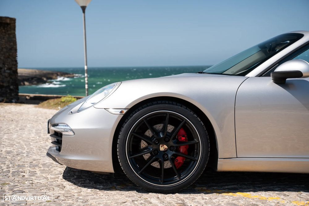 Porsche 911 (991) - 18