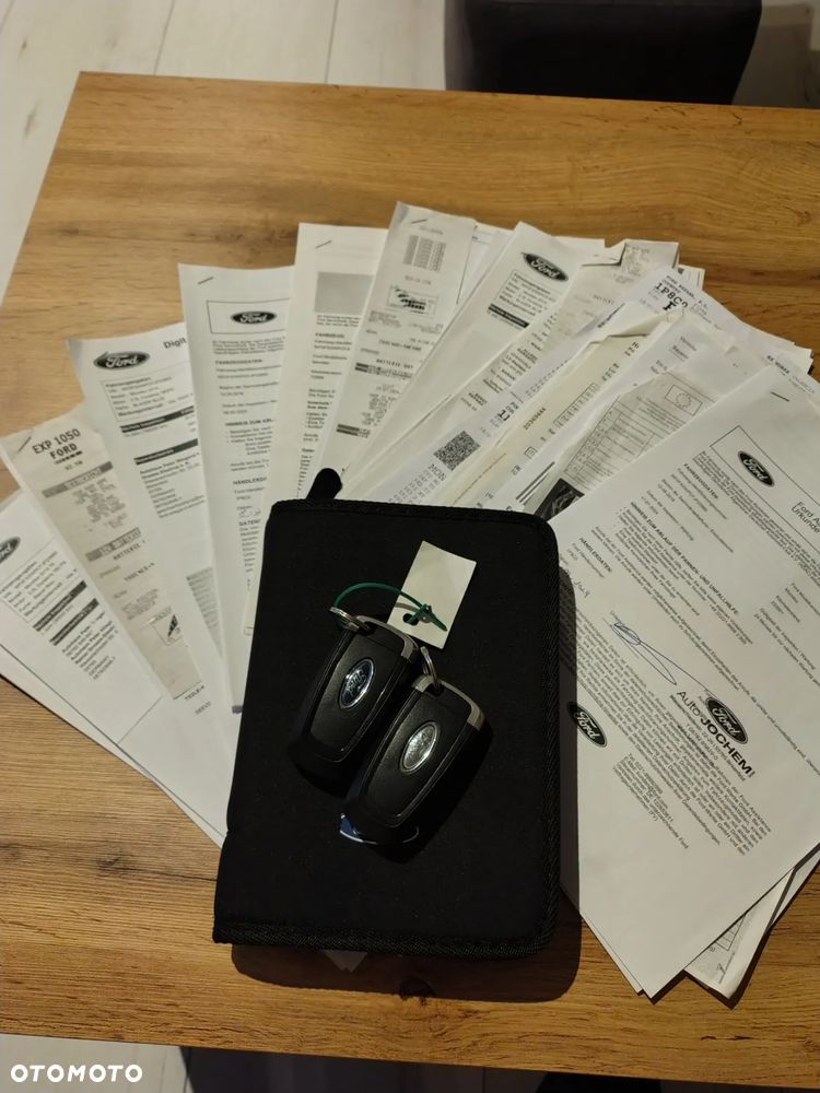 Ford Mondeo Turnier 2.0 TDCi Start-Stopp PowerShift-Aut Titanium - 33