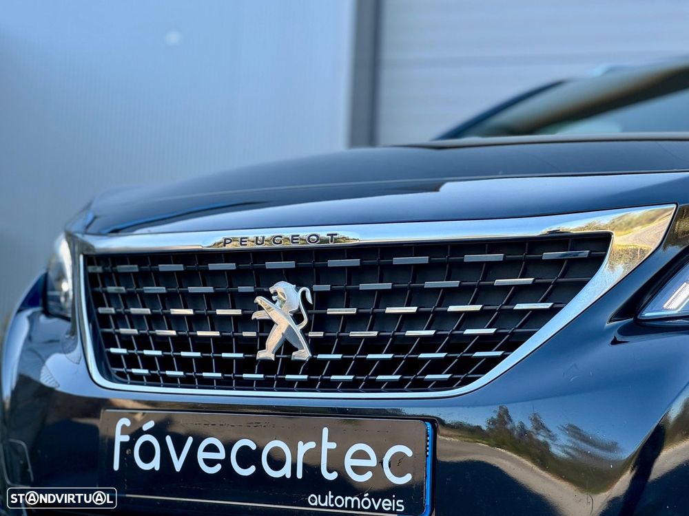 Peugeot 5008 1.2 PureTech GT Line EAT8 - 18