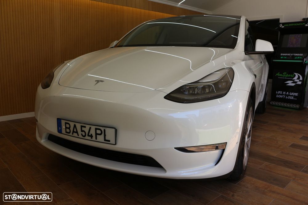 Tesla Model Y Long Range Tração Integral - 18