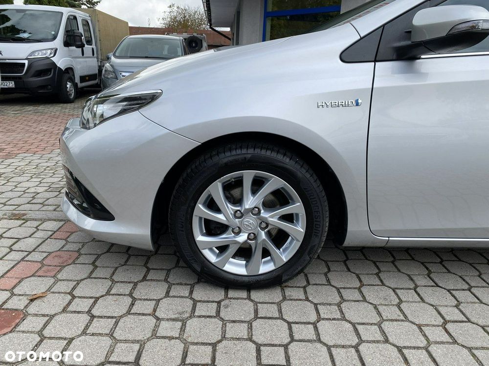 Toyota Auris - 10